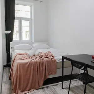 Magnificent 5br Shared - Perfect For Longstays Апартаменты