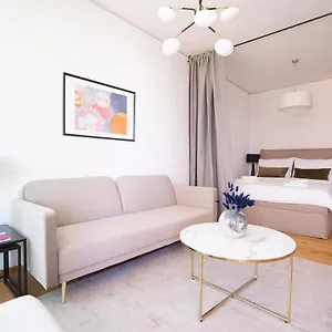 Boutique With Terrace And Pool Wien