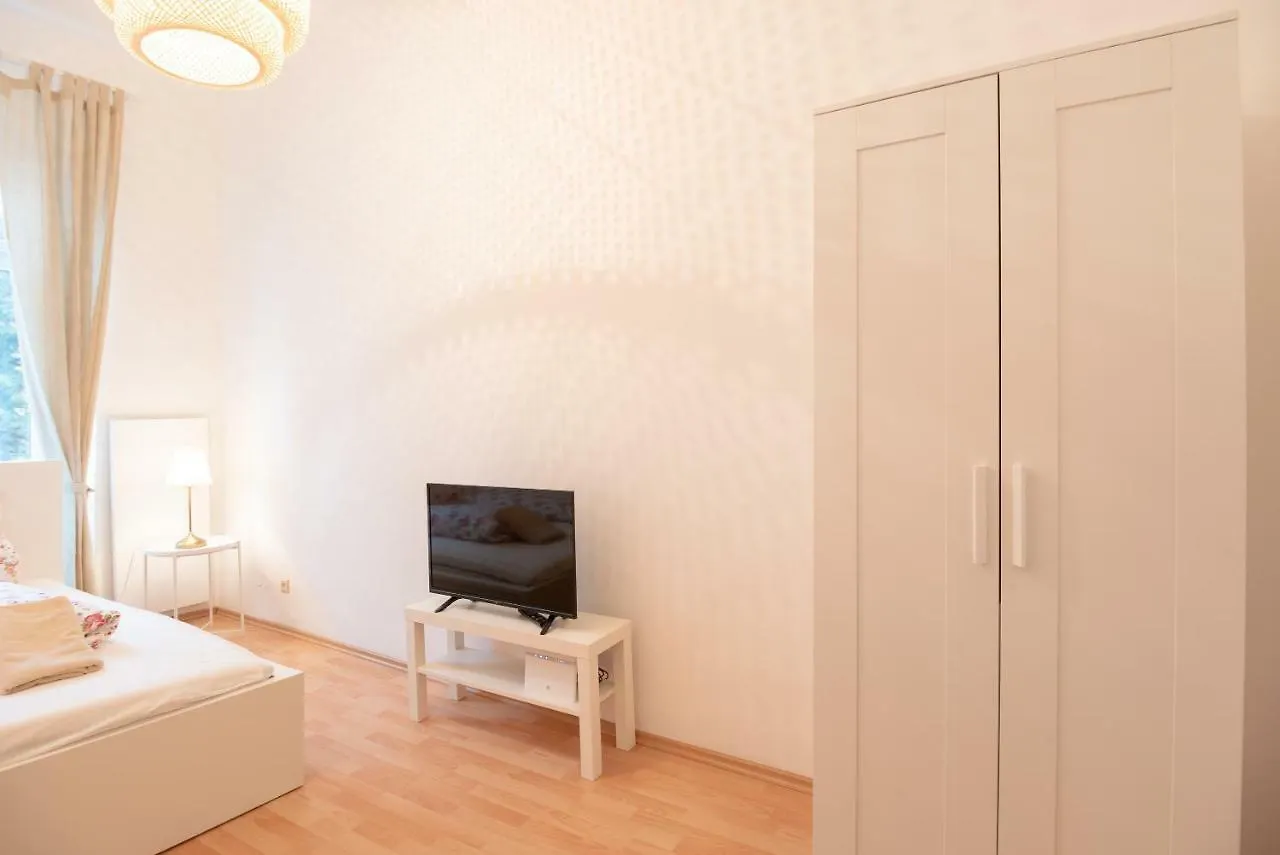 Vienna City Apartment Schnirchgasse Austria